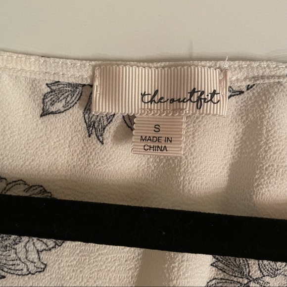 The Outfit Floral Top / Size S - Picture 4 of 6